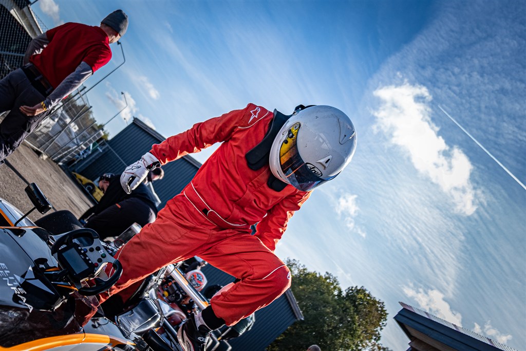 Mads Hoe imponerede alle med tre heatsejre efter skiftet til Formel 4-raceren.
(Foto: Formel 4 Danmark)